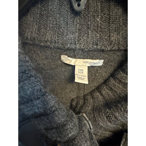 Halogen Wool Poncho Cape Sweater With Toggle Closure O/S - Picture 2 of 4